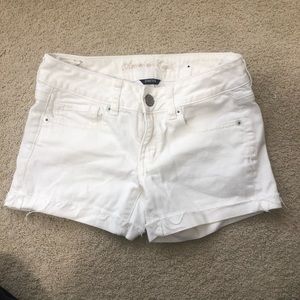 AEO white shorts